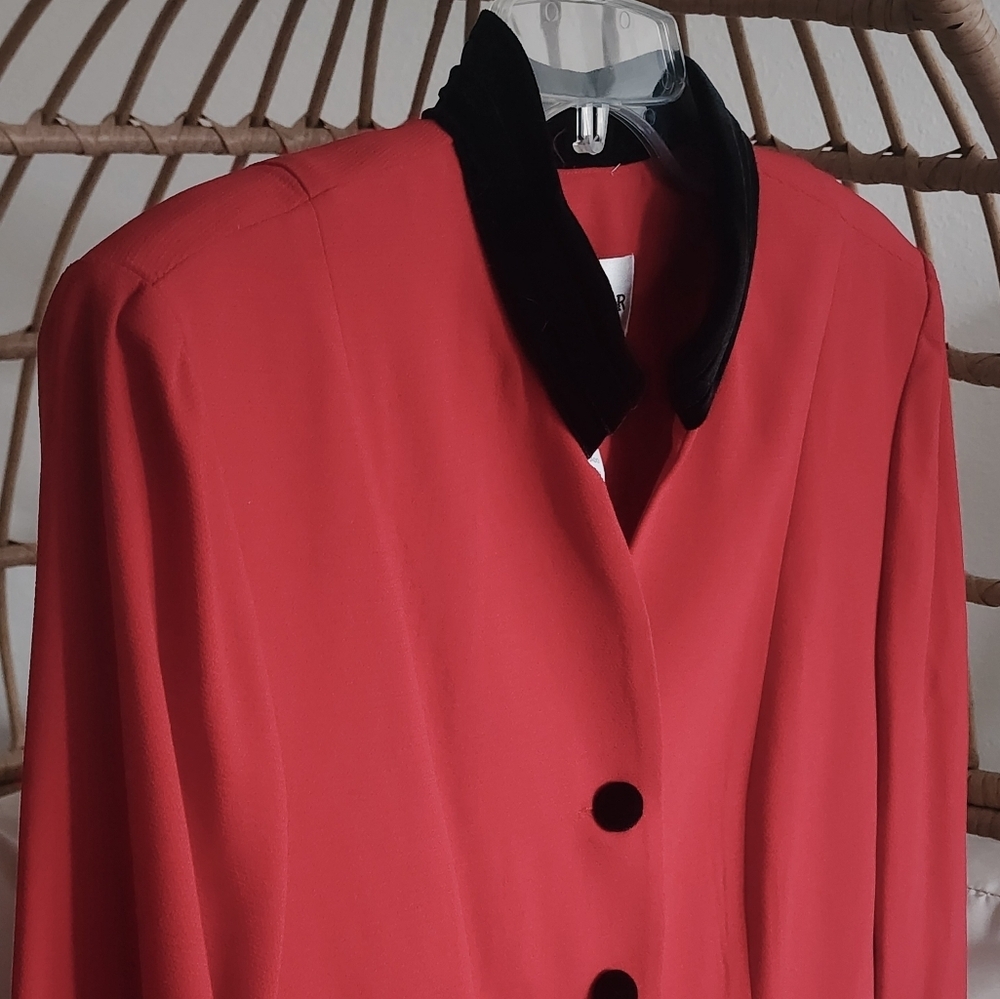 J. Taylor Red Sheath Dress W Black Velvet Collar & Buttons Long Sleeve Sz 16 NWT - Picture 2 of 11
